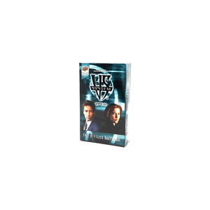 Vs System 2PCG The X Files Battles box front: Mulder and Scully from The X Files with a light blue background